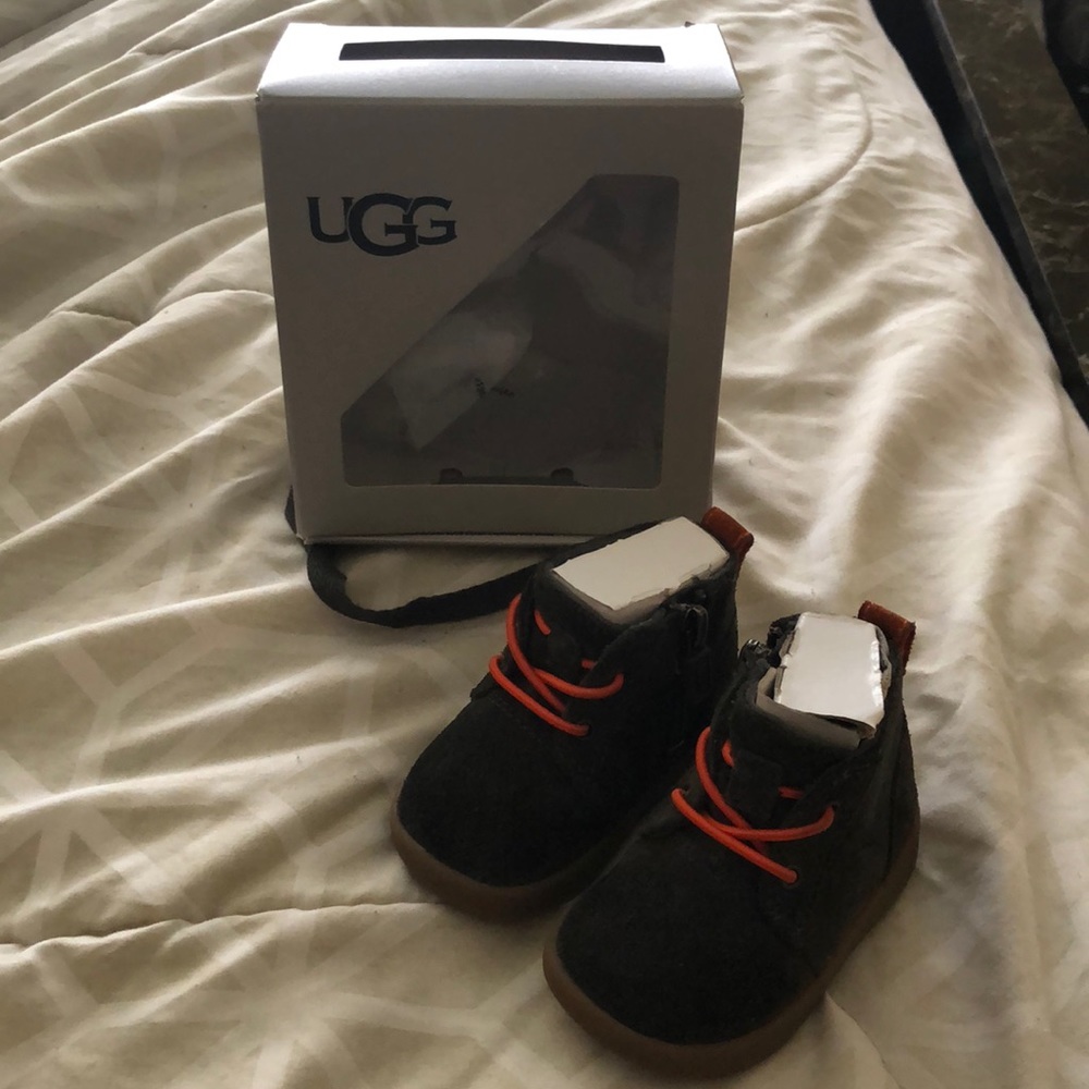 Infants uggs boots